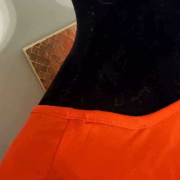 NEW The Limited collection- Women's dress shirt 1X - Picture 5 of 7